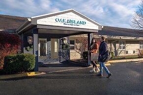 Oak Island Resort & Conference Centre