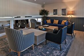 Oak Island Resort & Conference Centre