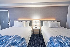 All Seasons Inn and Suites