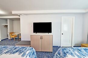 All Seasons Inn and Suites
