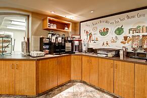 Ramada by Wyndham Ponoka