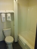 Comfort Inn Warren I-69