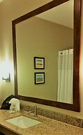 Comfort Suites Independence - Kansas City