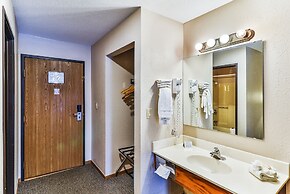 Polynesian Hotel & Suites Wisconsin Dells/Lake Delton