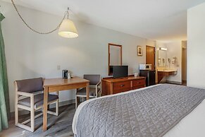 Polynesian Hotel & Suites Wisconsin Dells/Lake Delton