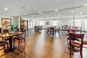 Polynesian Hotel & Suites Wisconsin Dells/Lake Delton