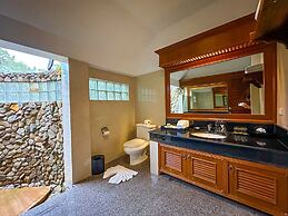 The Hotspring Beach Resort & Spa