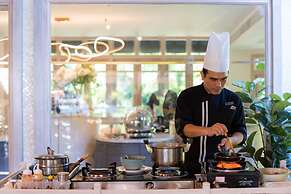 The Hotspring Beach Resort & Spa