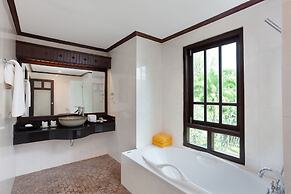 The Hotspring Beach Resort & Spa