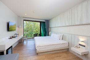 The Hotspring Beach Resort & Spa