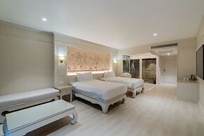 The Hotspring Beach Resort & Spa