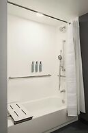 Courtyard by Marriott Brunswick