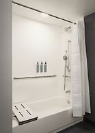 Courtyard by Marriott Brunswick