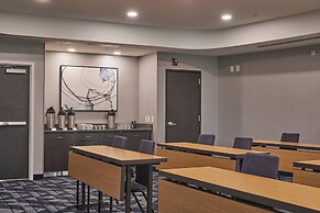 Courtyard by Marriott Medford Airport