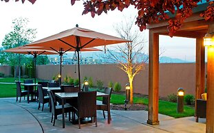 Courtyard by Marriott Medford Airport