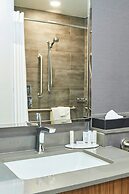 Courtyard by Marriott Medford Airport