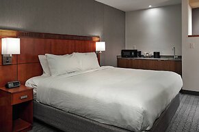 Courtyard by Marriott Medford Airport