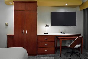 Courtyard by Marriott Medford Airport