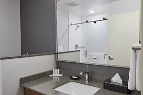 Courtyard by Marriott Medford Airport