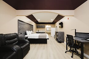 Sapphire Inn & Suites