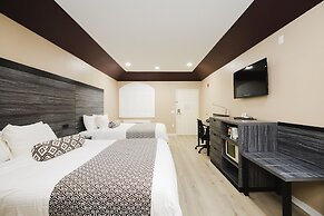 Sapphire Inn & Suites