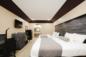 Sapphire Inn & Suites