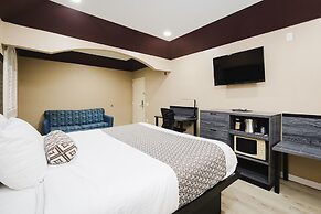 Sapphire Inn & Suites