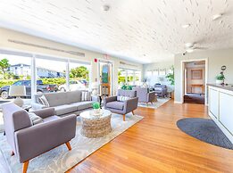 Dune Crest Hotel