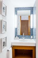 Swissotel Krasnye Holmy Moscow