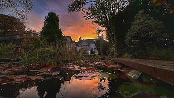 Gilpin Hotel & Lake House