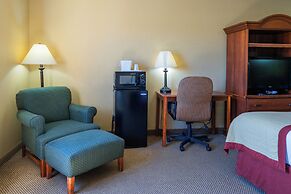 Pinedale Hotel & Suites