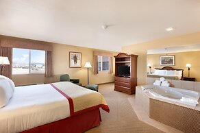 Pinedale Hotel & Suites