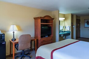 Pinedale Hotel & Suites