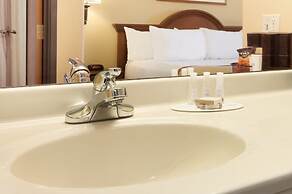 Pinedale Hotel & Suites