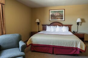 Pinedale Hotel & Suites