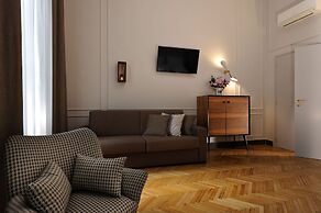 Lungarno Vespucci 50