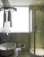 UNA HOTELS T Hotel Cagliari