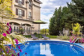 Hotel Vallea Bromont, Tapestry Collection by Hilton
