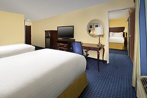 Holiday Inn Express & Suites San Antonio-West-SeaWorld Area, an IHG Ho