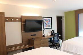 Holiday Inn Express & Suites San Antonio-West-SeaWorld Area by IHG