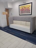 Holiday Inn Express & Suites San Antonio-West-SeaWorld Area by IHG