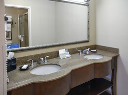 Hampton Inn & Suites Youngstown-Canfield