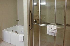 Hampton Inn & Suites Youngstown-Canfield