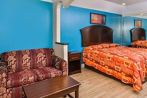 Scottish Inn & Suites Highway 6 South