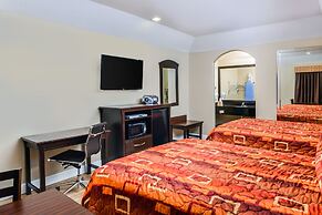 Scottish Inn & Suites Highway 6 South