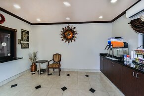 Scottish Inn & Suites Highway 6 South