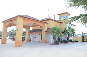 Scottish Inn & Suites Highway 6 South