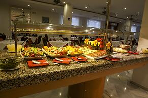 Nerja Club by Dorobe Hotels