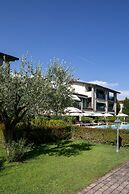 Le Terrazze Sul Lago Residence & Hotel