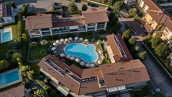 Le Terrazze Sul Lago Residence & Hotel